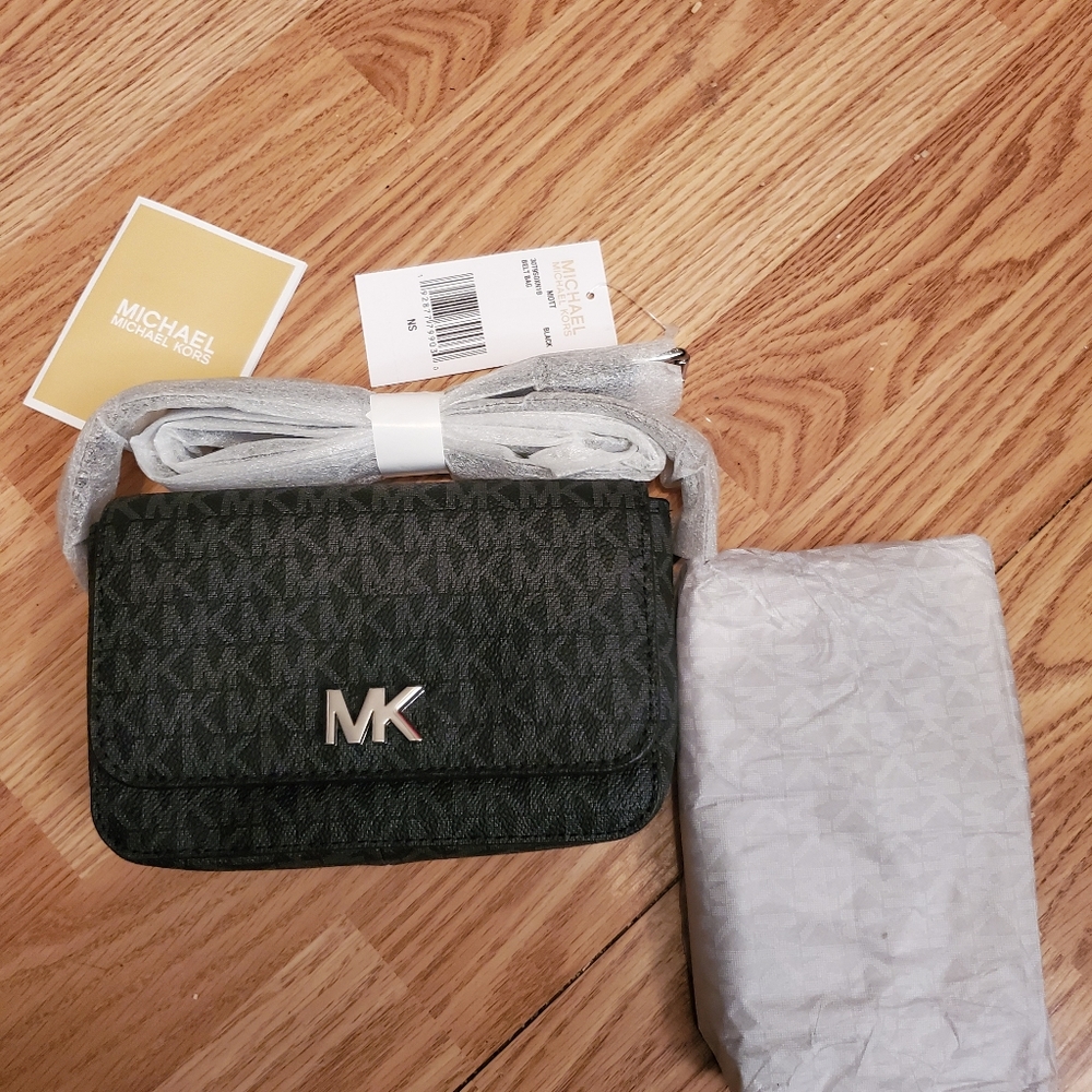 Michael kors belt bag